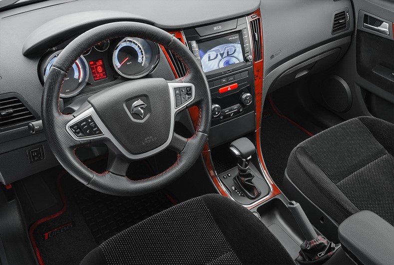 مقایسه خودرو شاهین اتومات و دنا پلاس توربو