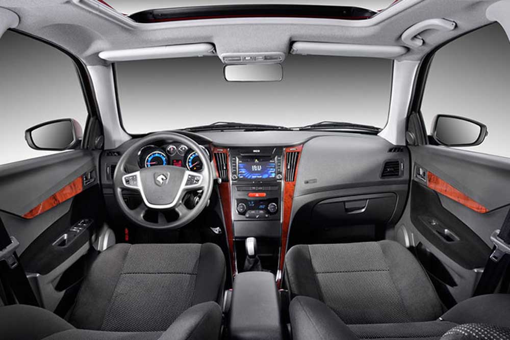 نمای داخلی دنا پلاس توربو